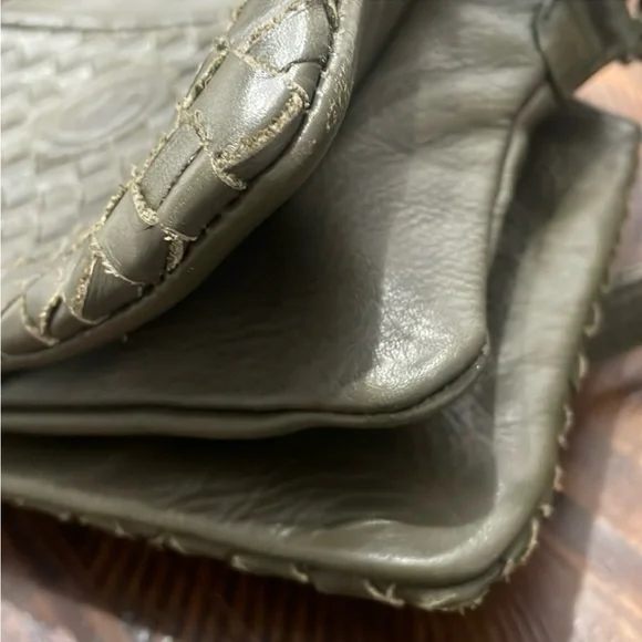 WANDERERS The Murano Crossbody - Picture 10 of 11